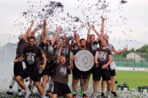 meistershirts fußball feier